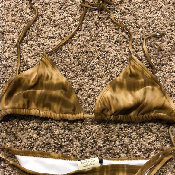 New bikini - Picture 2 of 5